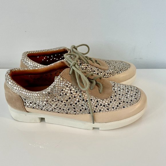 "L'Amour Des Pieds" Beige & Silver Lace-Up Casual Shoes - Picture 1 of 12